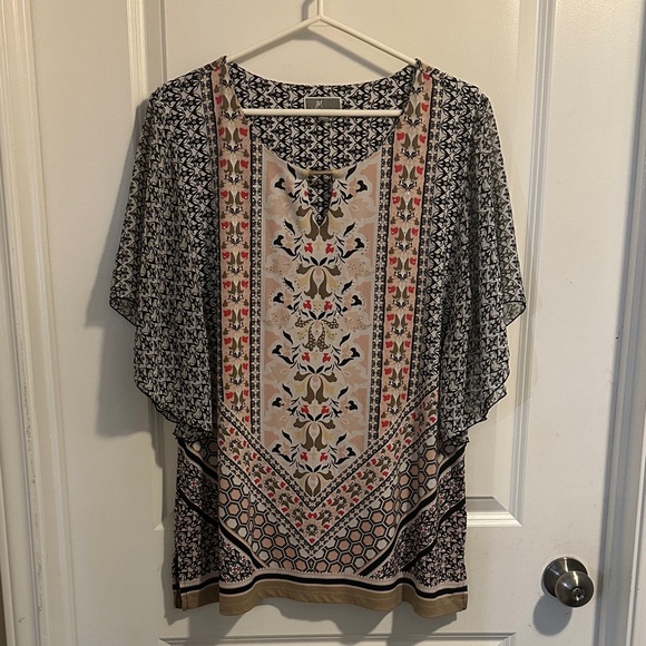 JM Collection Tops - JM Collection Black and Cream Floral Blouse